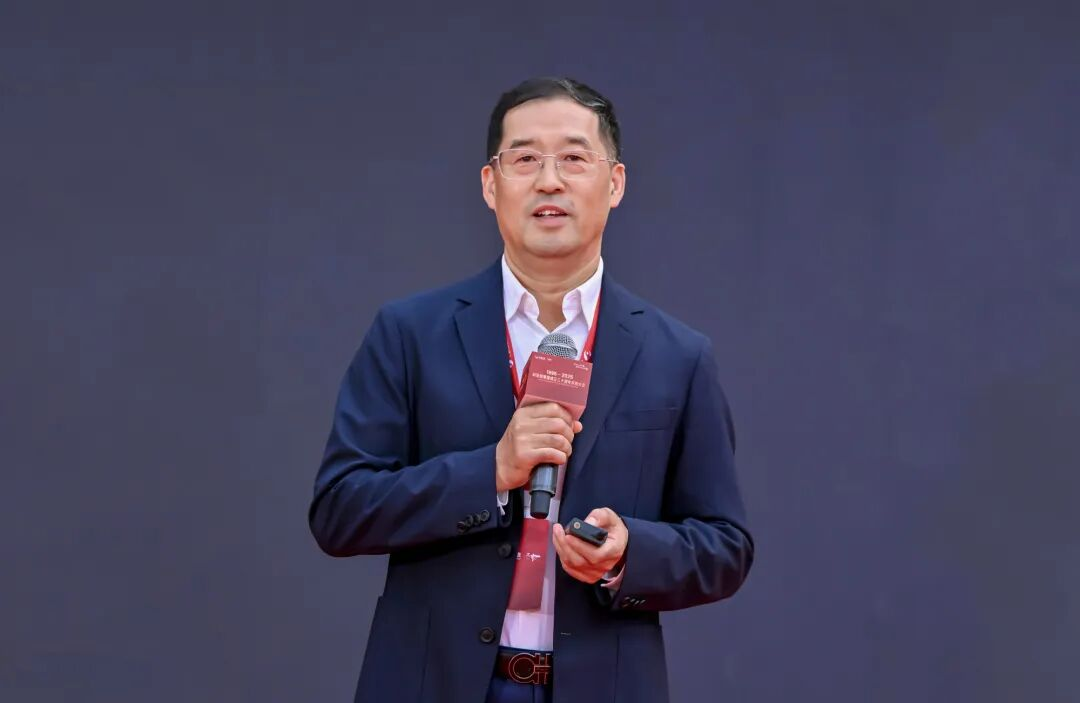 上海证券报专访 | 乐鱼官方站网页版登录入口李军：以“屏”为基三十年 AI与文旅打开增长新空间
